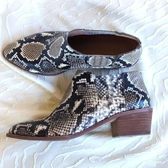 Madewell Sonia Low Chelsea Python Embossed Genuine Leather Ankle Booties Size 8 - Picture 11 of 15